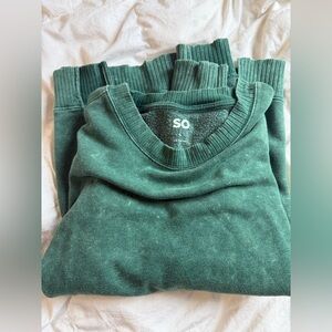 SO Women’s Green acid wash  Crewneck Sweater
